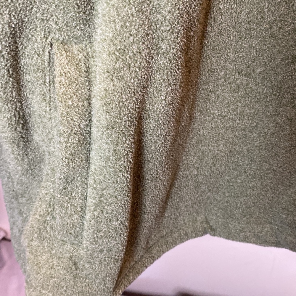 Real tree fleece top in sage green XL - Picture 5 of 6